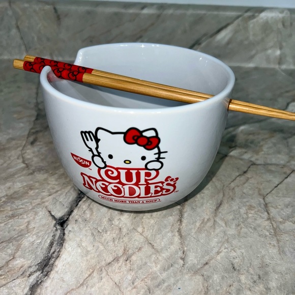 HK noodle bowl - Picture 2 of 3